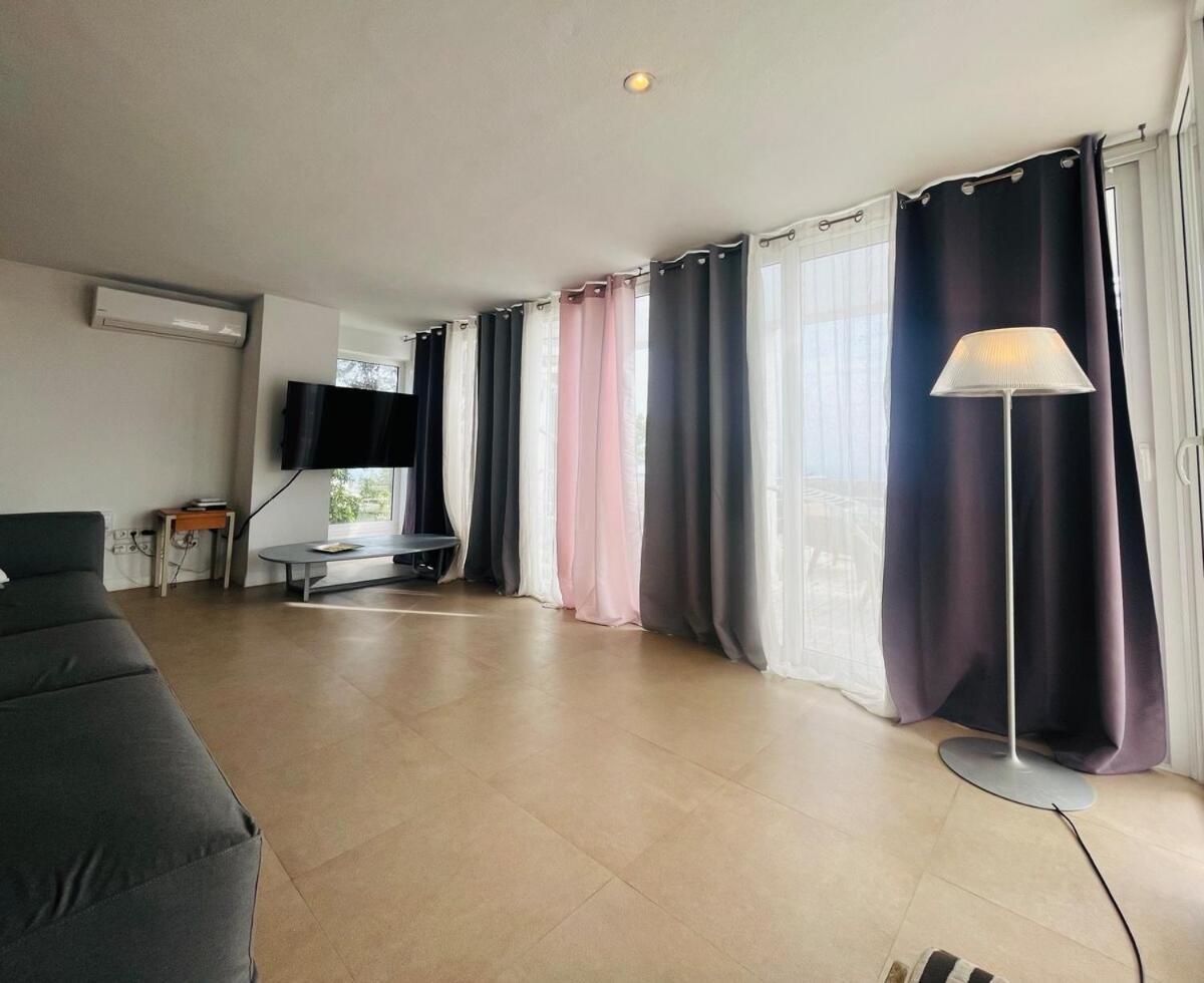 Villa Rosita Ibiza Ταλαμάνκα Εξωτερικό φωτογραφία