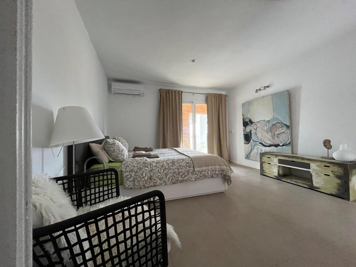 Villa Rosita Ibiza Ταλαμάνκα Εξωτερικό φωτογραφία