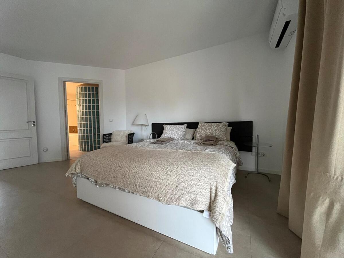Villa Rosita Ibiza Ταλαμάνκα Εξωτερικό φωτογραφία